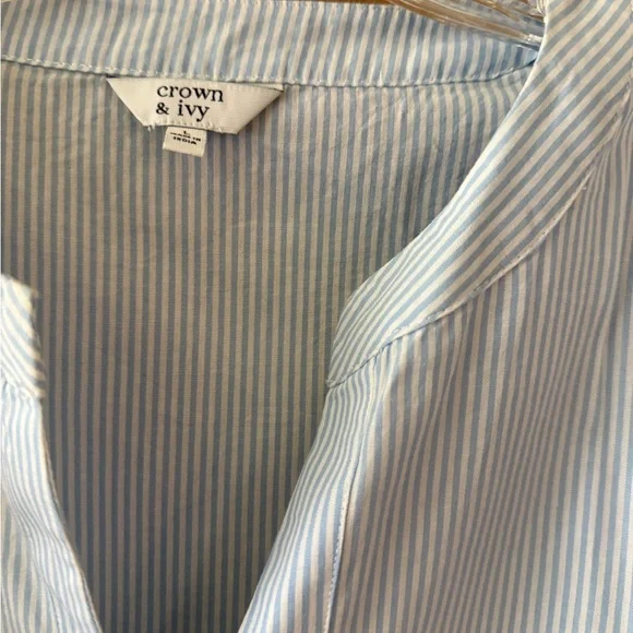 Crown & Ivy Blue Striped Blouse - Picture 2 of 3